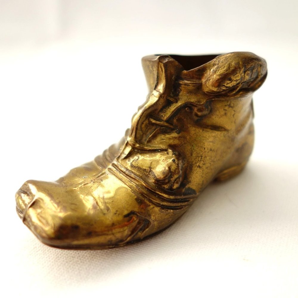 Vintage Heavy Brass Miniature Boot w/ Miceโ on Side of Boot Made in England